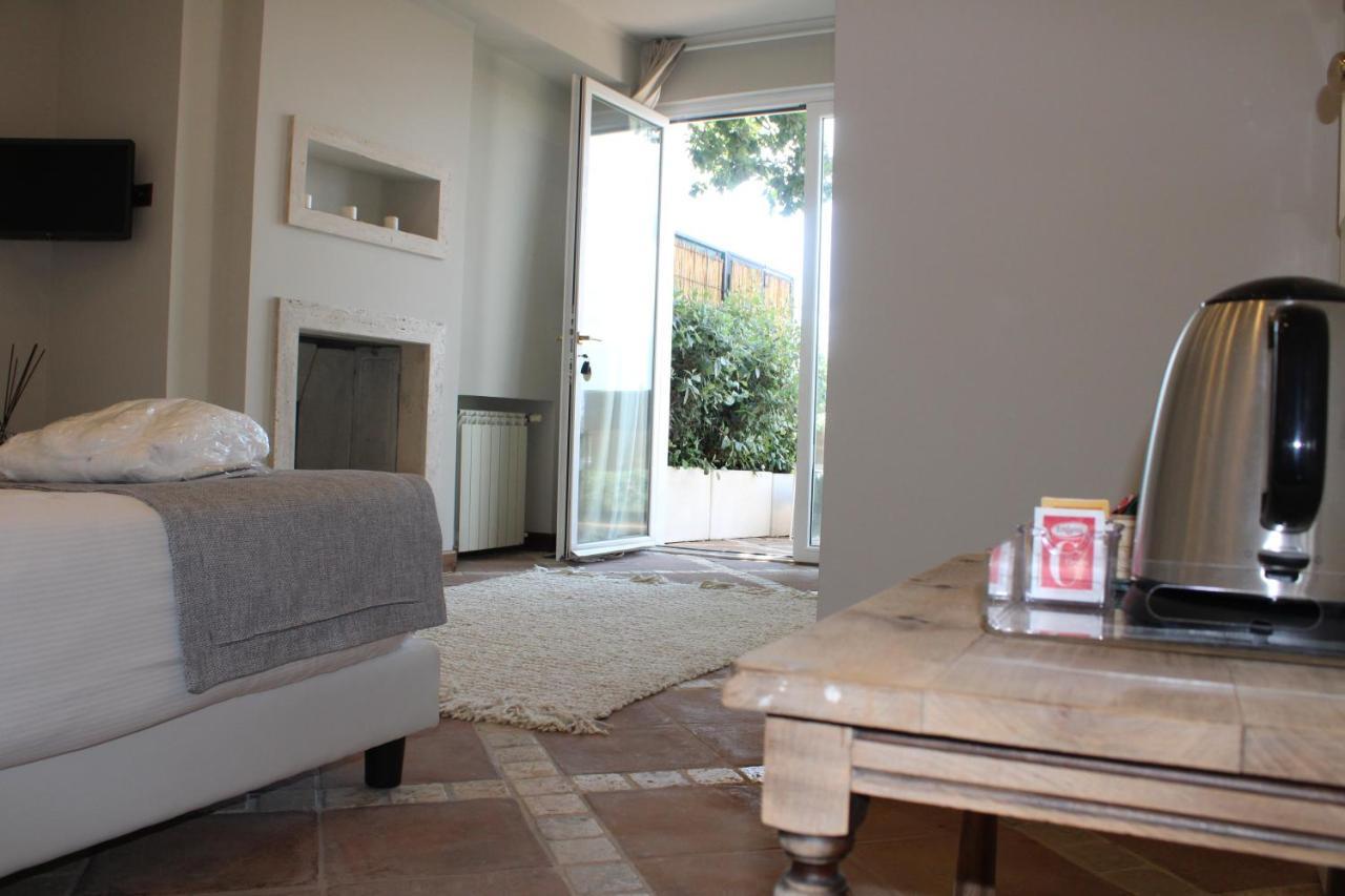 La Locanda Del Pontefice - Luxury Country House マリノ エクステリア 写真